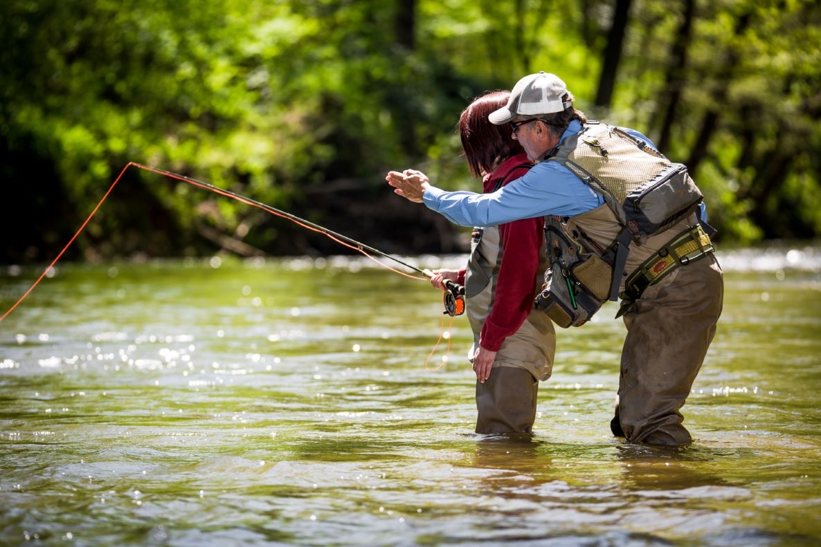 Connecting with Nature through Fly Fishing Lessons Near Me