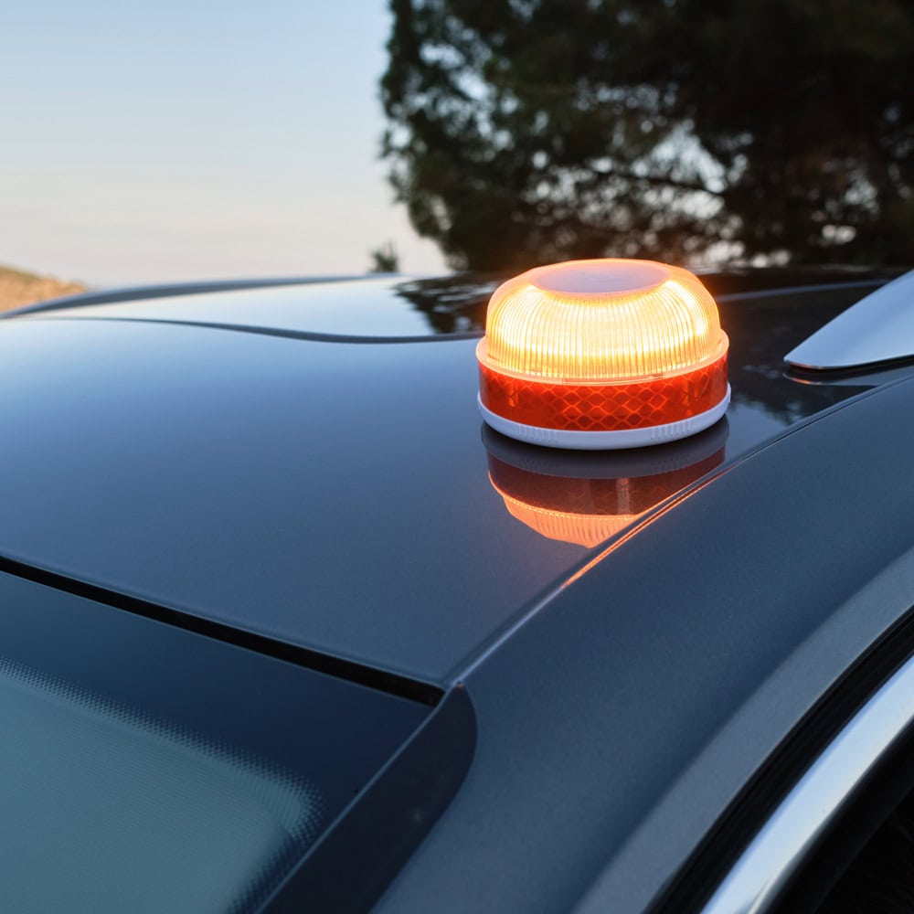 Die Bedeutung der Warnleuchte V16 für die Verkehrssicherheit